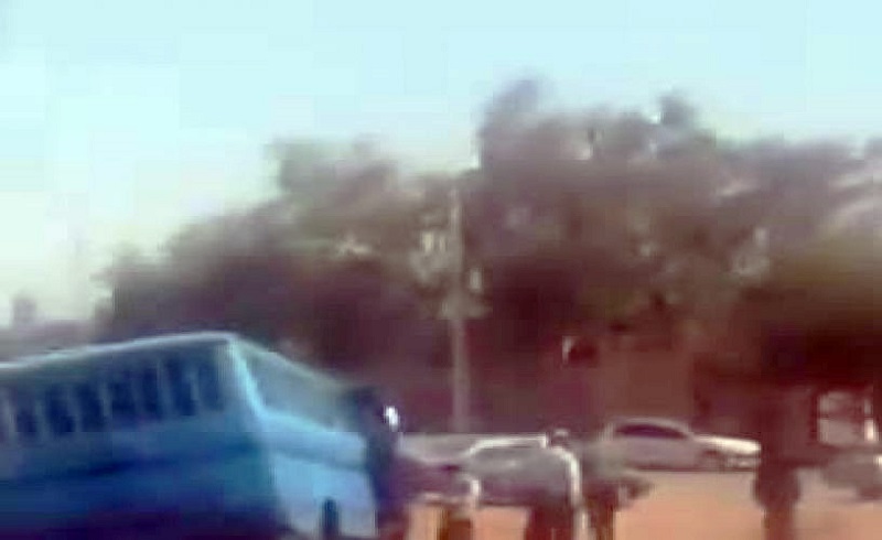 فیلم ماجرای حمله مسلحانه به خودروی حامل زندانیان میناب