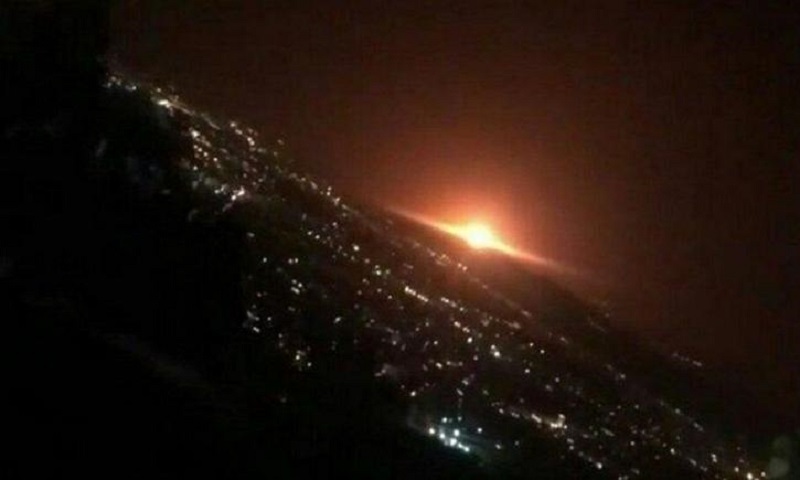 مشاهده نور نارنجی در تهران به دلیل انفجار مخزن گاز در منطقه عمومی پارچین بود