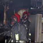 آتش سوزی در پاساژ مرکزی خرم‌آباد؛ یک طلافروشی طعمه حریق شد